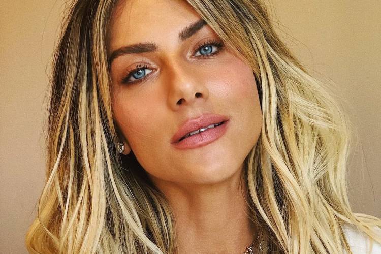 Gio Ewbank fala sobre traição de Bruno Gagliasso: ‘Éramos muito jovens’