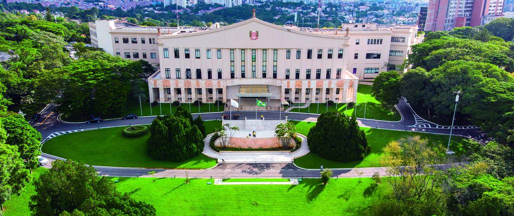 Estado declara ponto facultativo para servidores no Carnaval