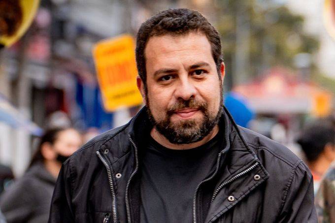 Boulos quer transformar iniciativas do MTST em leis