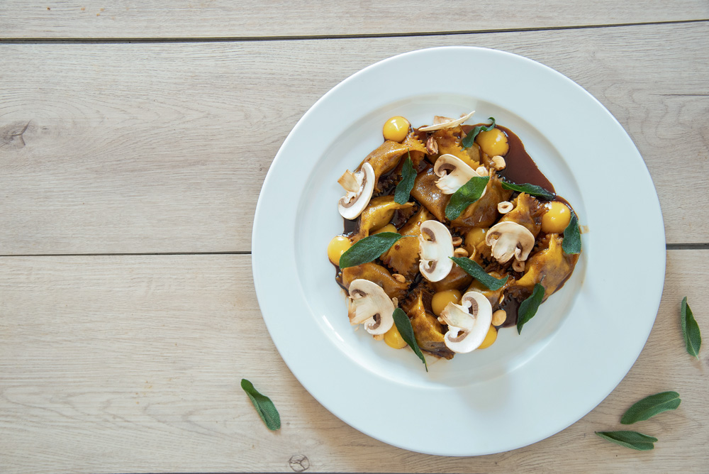 Comer & Beber 2022: Carlota leva o título de melhor cozinha variada