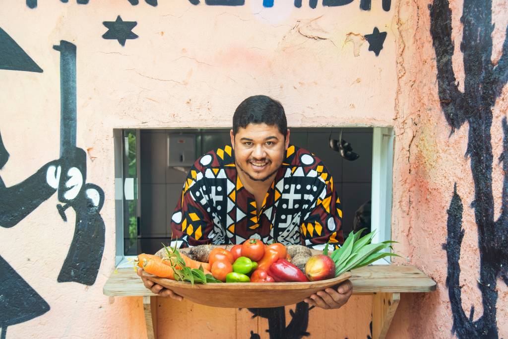 Thiago Vinicius vai a Pinheiros para descontruir estereótipos da periferia