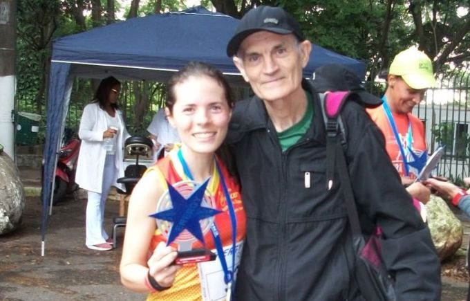 Jéssica era treinada pelo pai, Álvaro; os dois eram presença constante em provas de rua em São Paulo