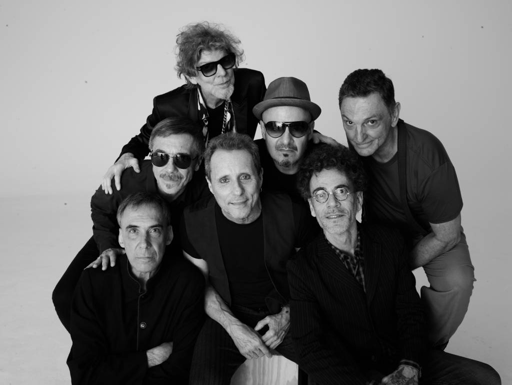 Titãs anuncia turnê com formação clássica da banda