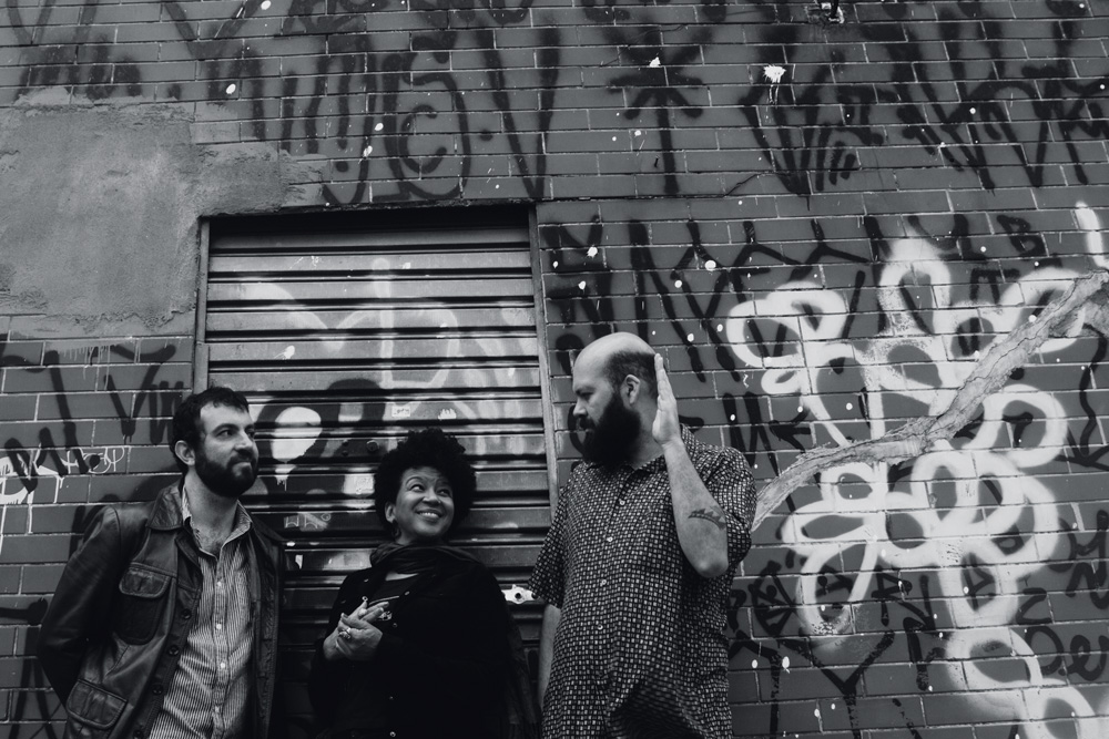 Metá Metá e Passo Torto dividem show na Casa de Francisca