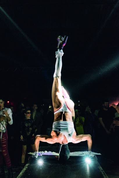 ODD De 2011, a festa preza pela construção de um local seguro para a expressão de cada frequentador. Além disso, aposta seriamente na direção artística do lineup musical e na produção para o design dos espaços. ODD De 2011, a festa preza pela construção de um local seguro para a expressão de cada frequentador. Além disso, aposta seriamente na direção artística do lineup musical e na produção para o design dos espaços.