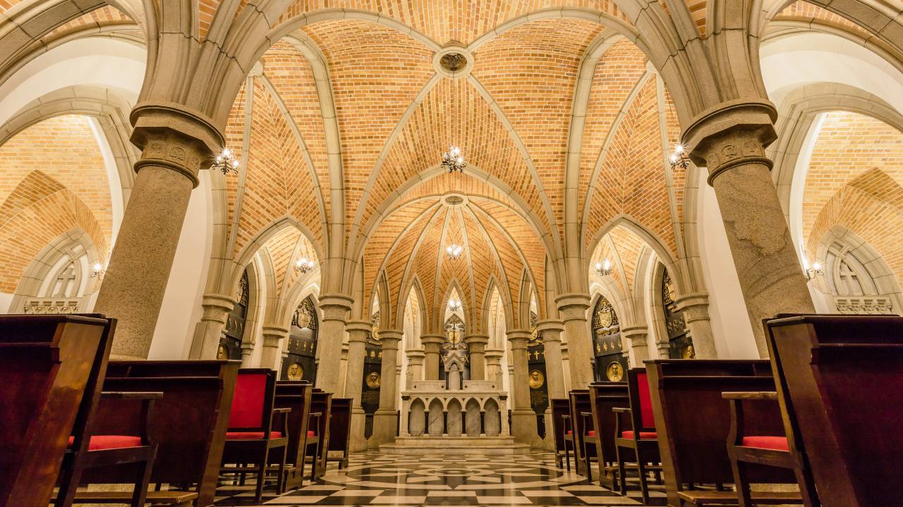 Imagem mostra cripta da Catedral da Sé