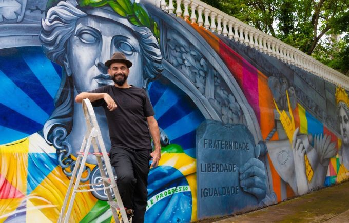 Kobra inaugura novo mural em São Paulo; veja fotos