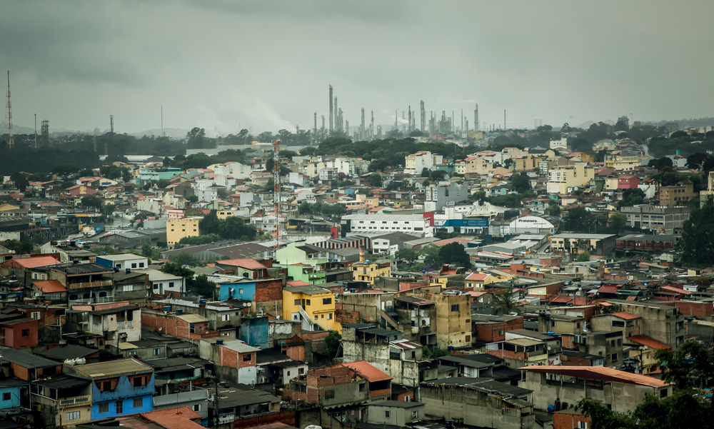 Prefeitura investiga se polo petroquímico causa danos à saude de moradores de parte da Zona Leste