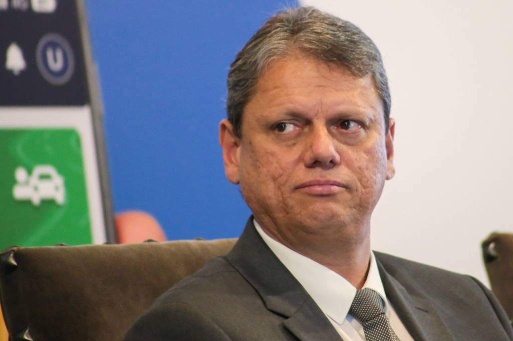 Plano de governo de Tarcísio de Freitas não menciona privatizações