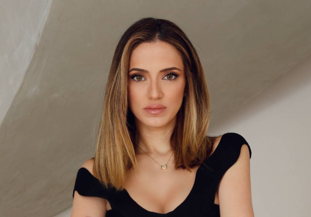 Lolita Hannud inaugura loja-conceito com tricôs de até 10 mil reais