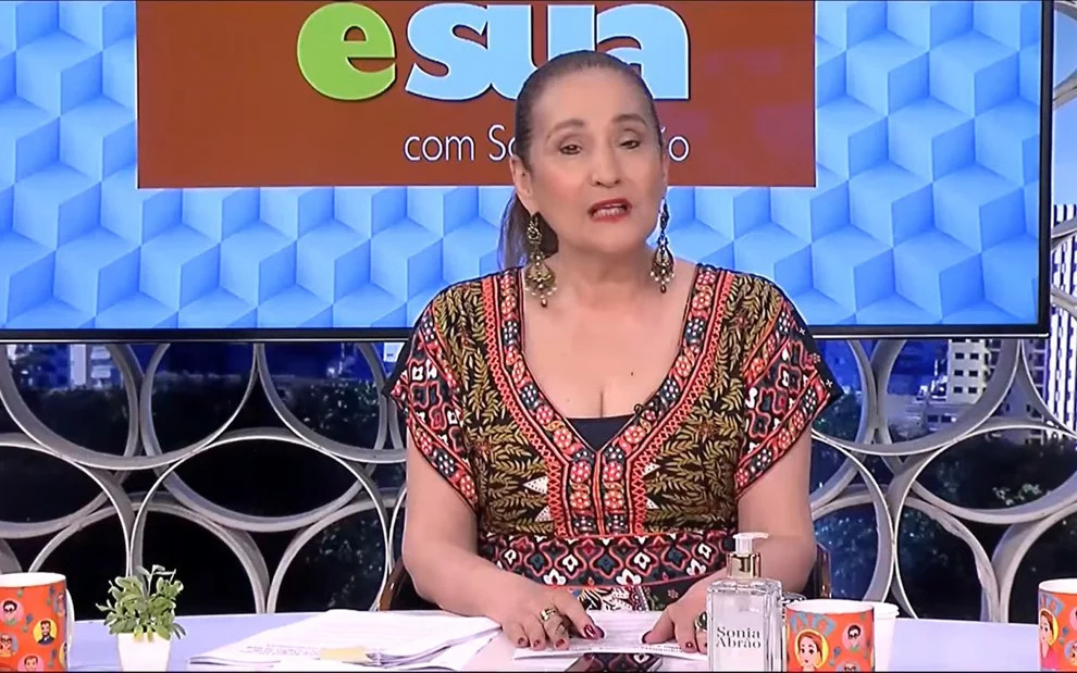 sonia-abrao-larissa-manoela