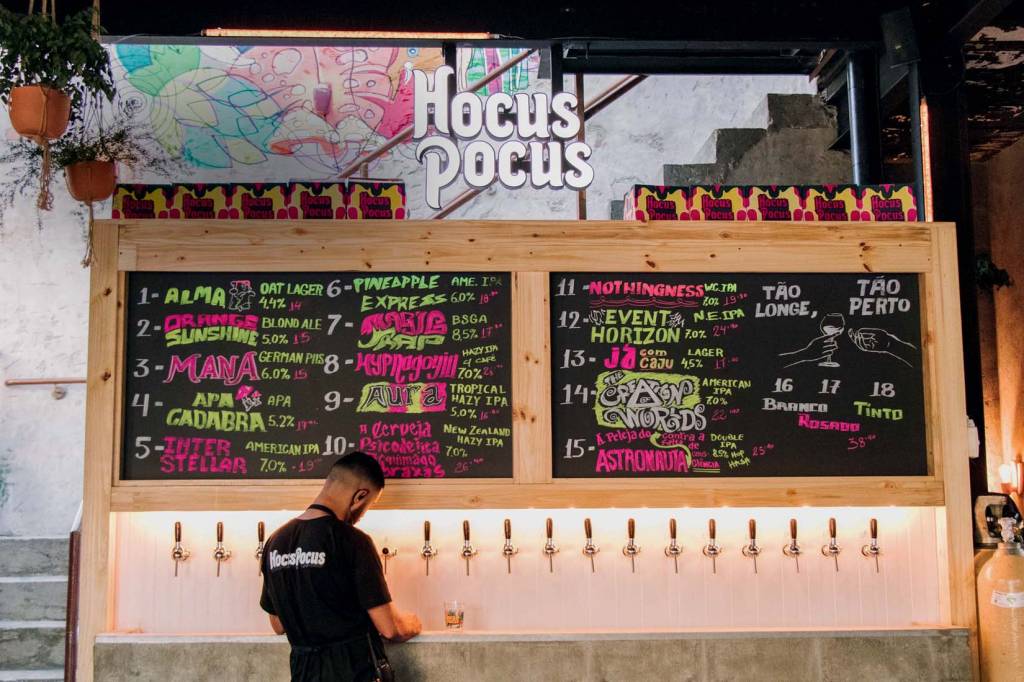 Hocus Pocus: conhecemos o bar da cervejaria carioca aberto em Pinheiros