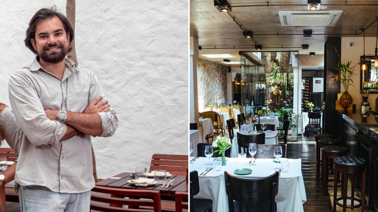 Duas imagens divididas por linha fina branca. À esquerda homem branco de camisa social e braços cruzados no salão de um restaurante. À direita, salão de restaurante com mesas postas e balcão à direita.