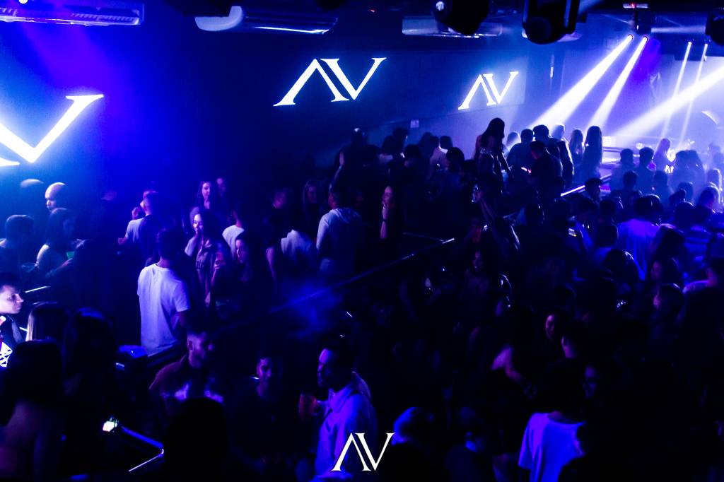 Avenue Club