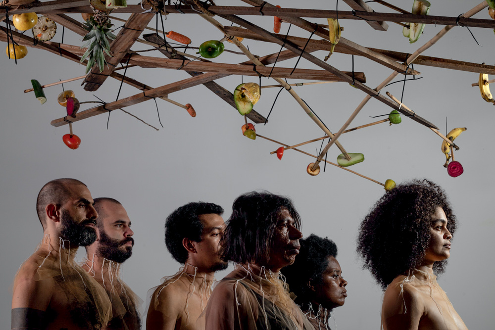 Espetáculo de dança investiga mitos das florestas brasileiras