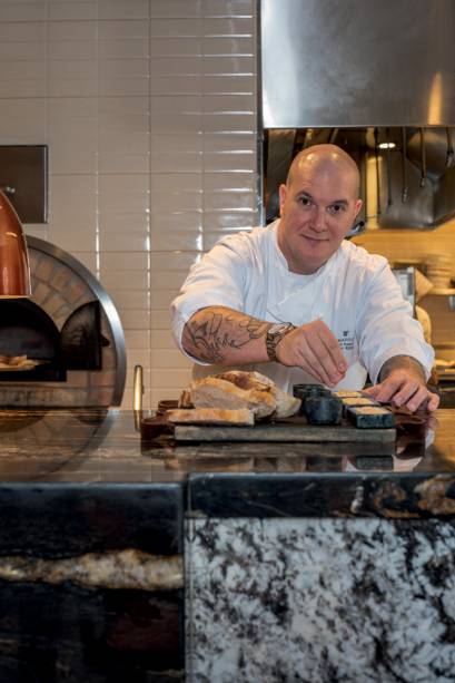 Chef Icaro Rizzo: ex-Terraço Jardins, no Renaissance Chef Icaro Rizzo: ex-Terraço Jardins, no Renaissance