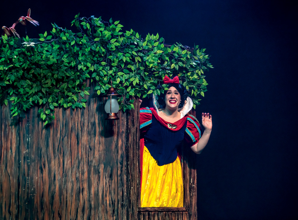 Musical da Branca de Neve faz duas sessões no Teatro Gazeta