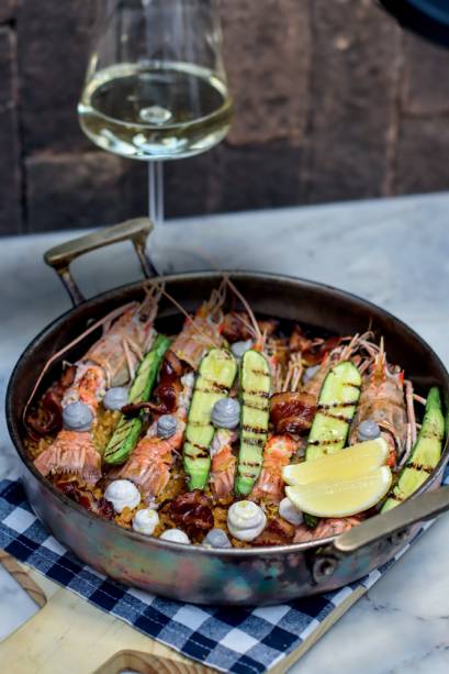 Socarrat de lagostim: com arroz bomba, abóbora e guanciale