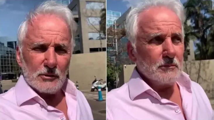 Otávio Mesquita em duas fotos lado a lado. É um homem branco e grisalho com barba e camisa rosa em local ensolarado.