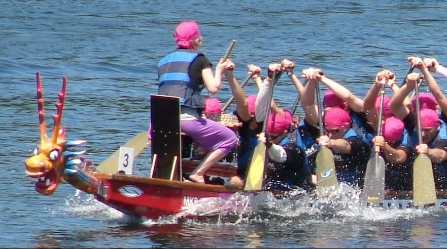 USP recebe 1ª edição brasileira da corrida de barcos com cabeça de dragão