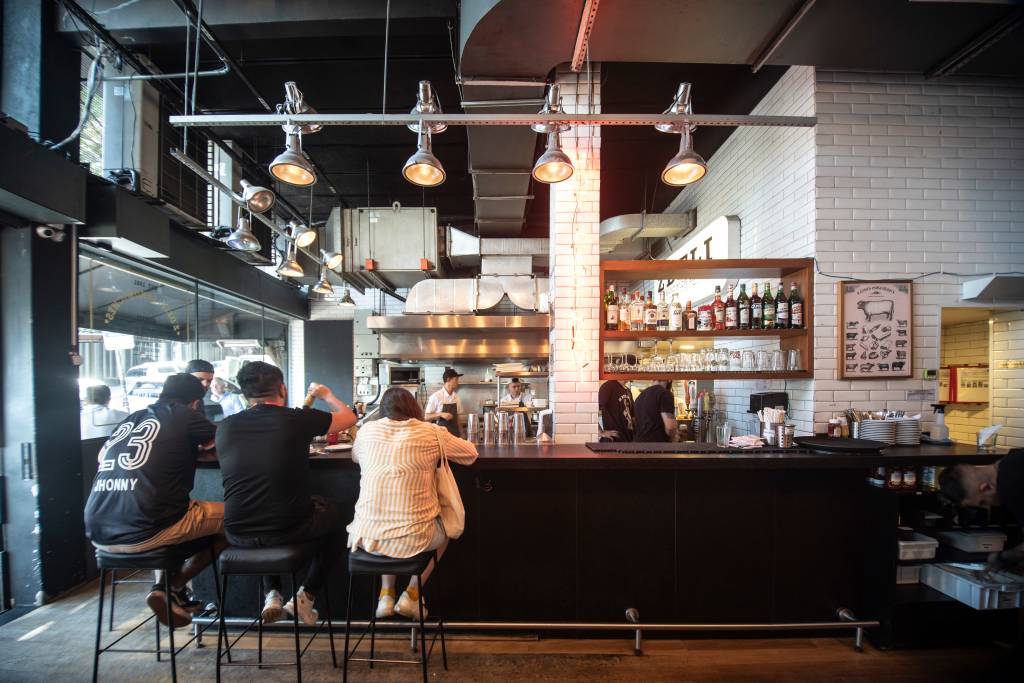 Z Deli Sandwiches serve 100 000 hambúrgueres por mês e segue em expansão