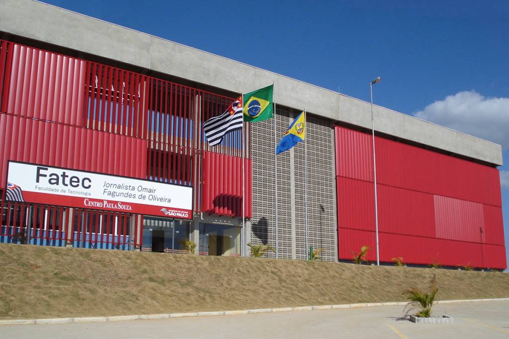 Escolas técnicas e faculdades de tecnologia paulistas entram em greve
