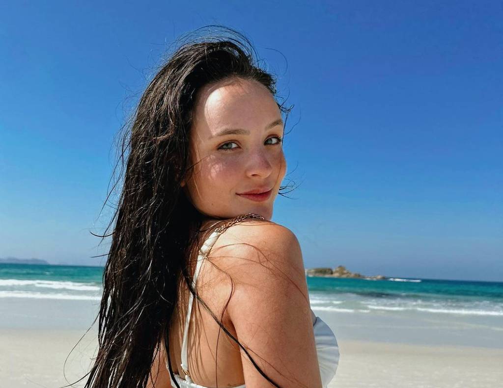 Larissa Manoela não tinha conta bancária até 2022, afirmam advogados