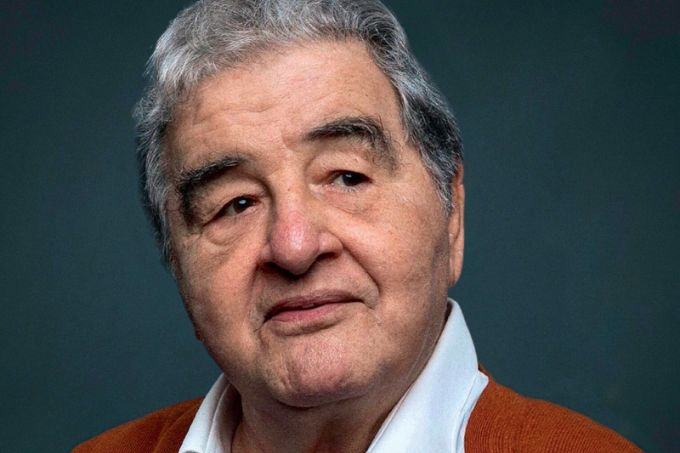 “No Oficina, fiz espetáculos que me revolucionaram”, diz Otávio Augusto