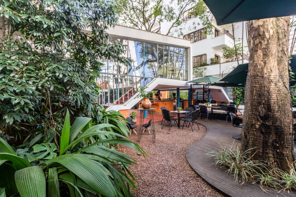 Conjunto de casas de Vilanova Artigas está à venda em São Paulo