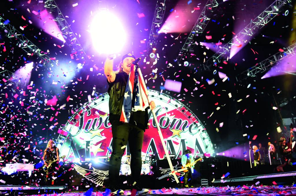 Lynyrd Skynyrd comemora 50 anos em show no Espaço Unimed