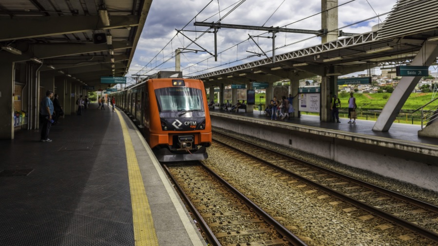 Falha elétrica deixa trem que leva ao The Town mais lento