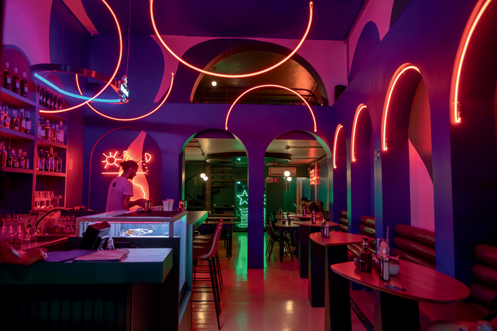 Ambiente instagramável e receitas do hemisfério sul: conheça o bar Trópico