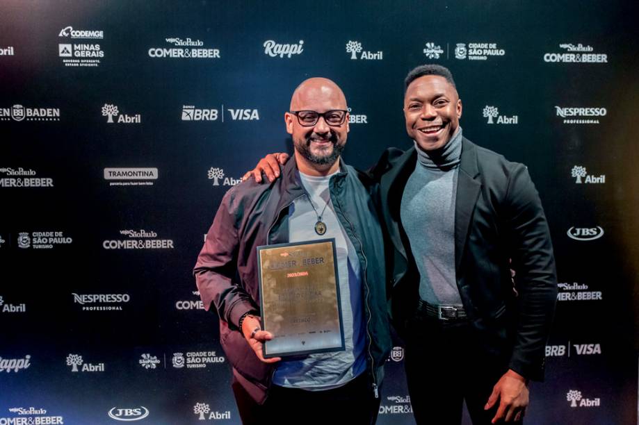 Marco Aurélio Sena, do Tantin, e o ator Tiago Barbosa: petisco número 1 Marco Aurélio Sena, do Tantin, e o ator Tiago Barbosa: petisco número 1