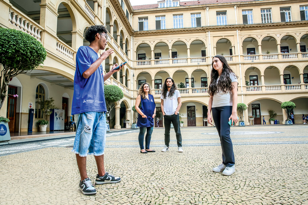 Slam ganha salas de escolas particulares e campeonato próprio