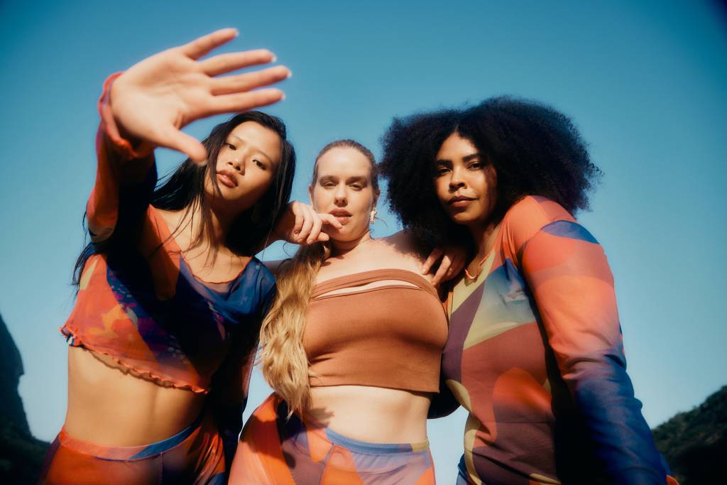 Revista Boa Forma e Herself lançam coleção de biquínis absorventes