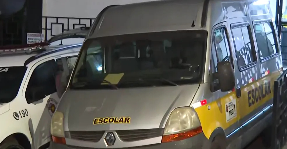 criança-van-escolar-morte