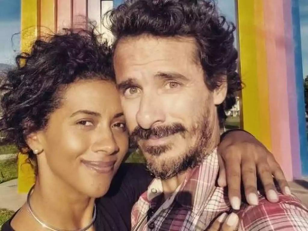 Marido de Aline Midlej mostra tatuagem escondida da jornalista