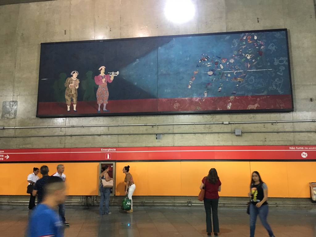 Obras expostas no Metrô serão restauradas no aniversário da cidade