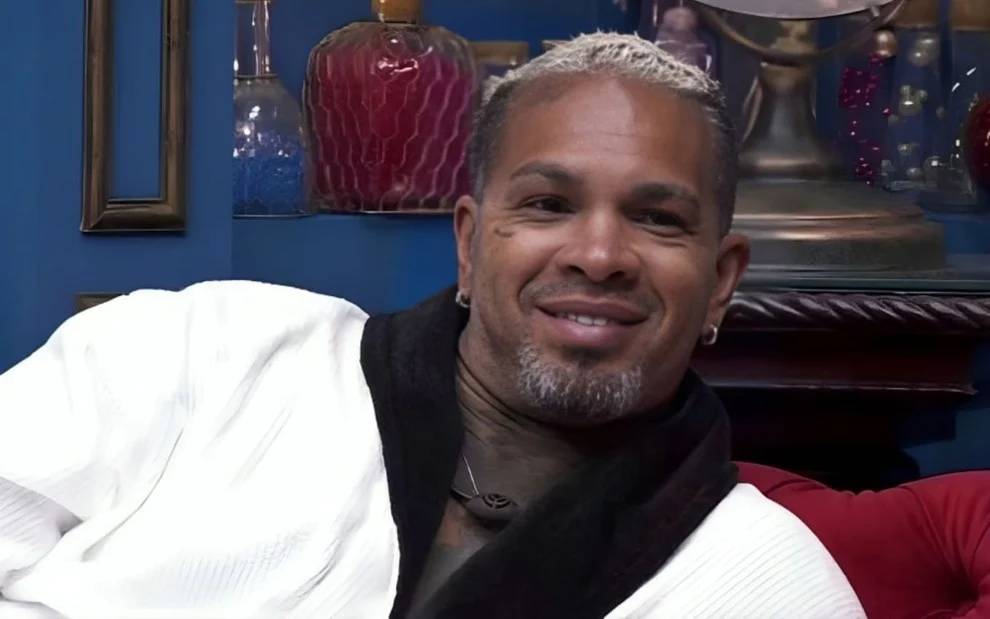 Rodriguinho dá apelido para Yasmin Brunet e é criticado na web