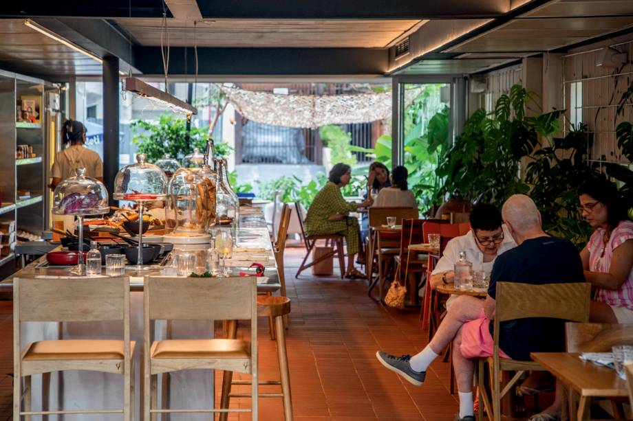 Ambiente do Just a Bite: balcão com pequenas porções Ambiente do Just a Bite: balcão com pequenas porções