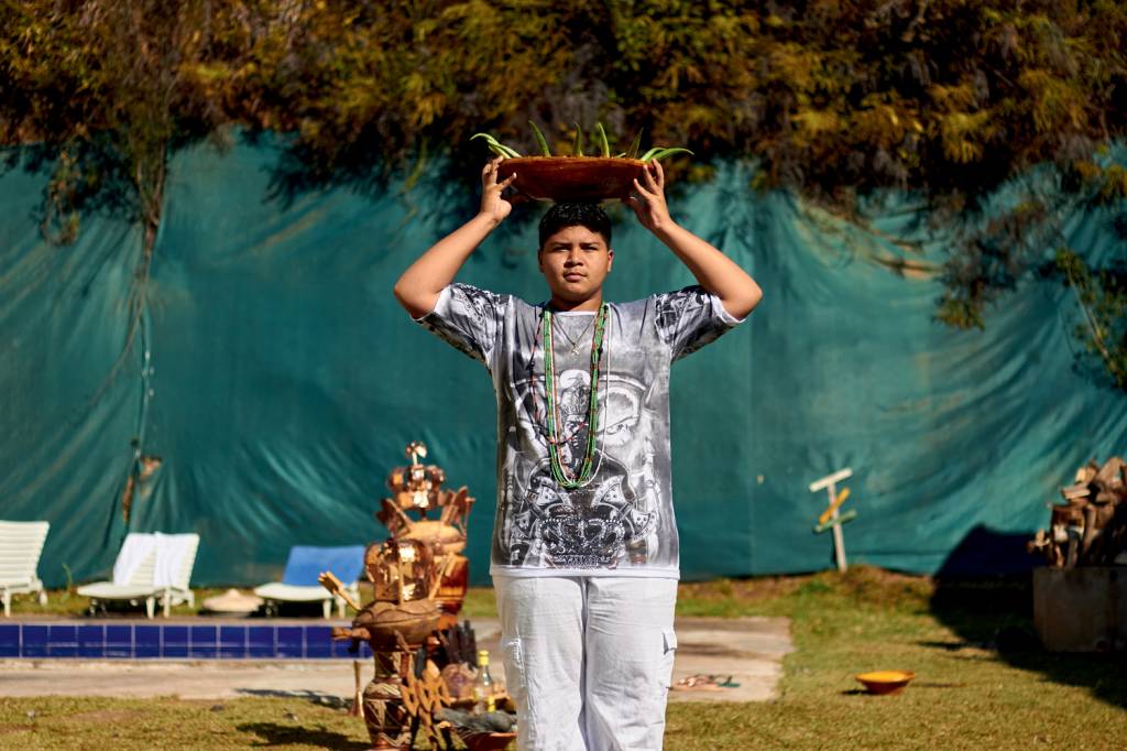 Exposição mostra rito umbandista em 38 fotos