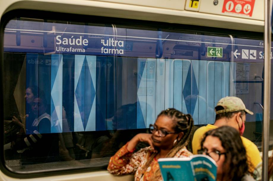 Movimentação de usuários na estação Saúde – Ultrafarma: uma das quatro estações de São Paulo que já foram rebatizadas Movimentação de usuários na estação Saúde – Ultrafarma: uma das quatro estações de São Paulo que já foram rebatizadas