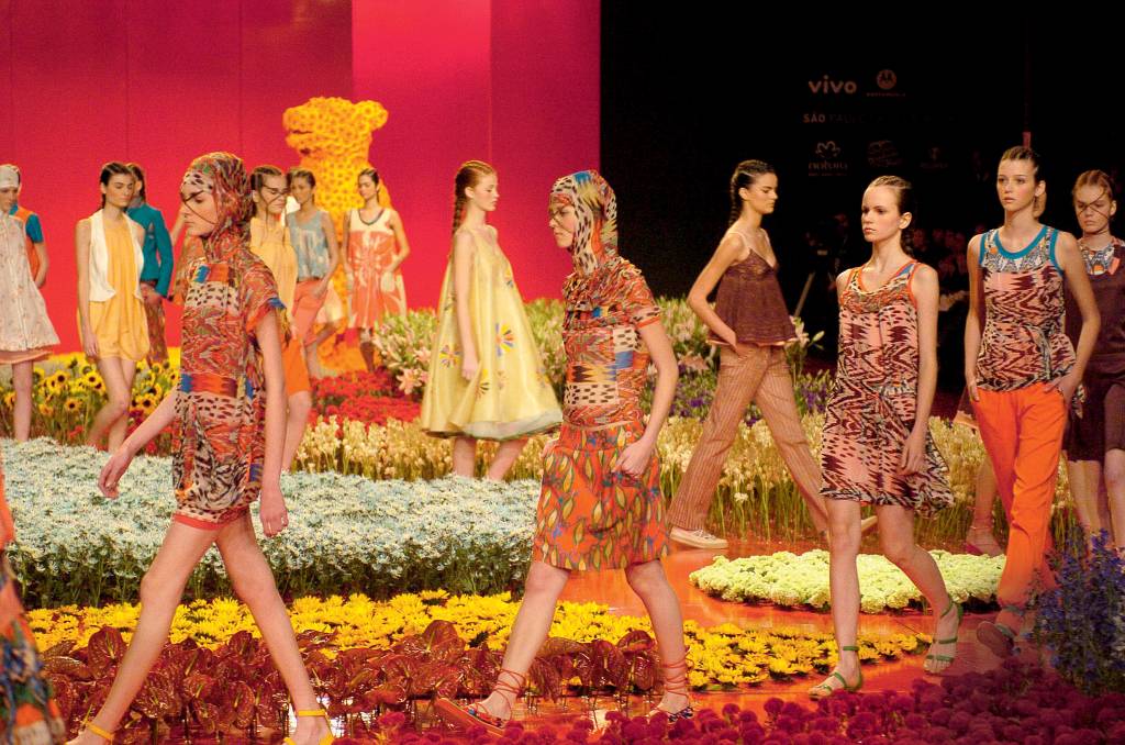 Estilista Alexandre Herchcovitch é tema de exposição no Museu Judaico