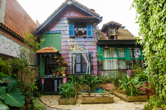 Casa da Girafa Casa construída pelo artista plástico Luiz Pena