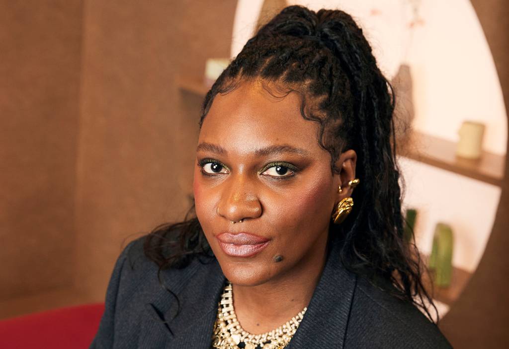 Influenciadora Luanda Vieira vai lançar seu primeiro livro