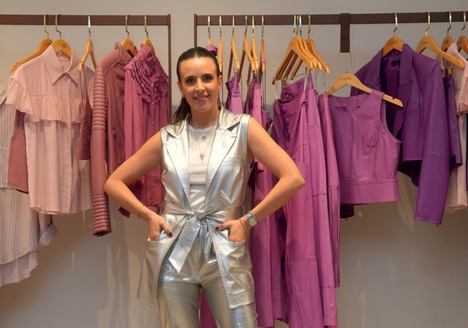 Peças de couro são destaque em nova loja do Itaim Bibi