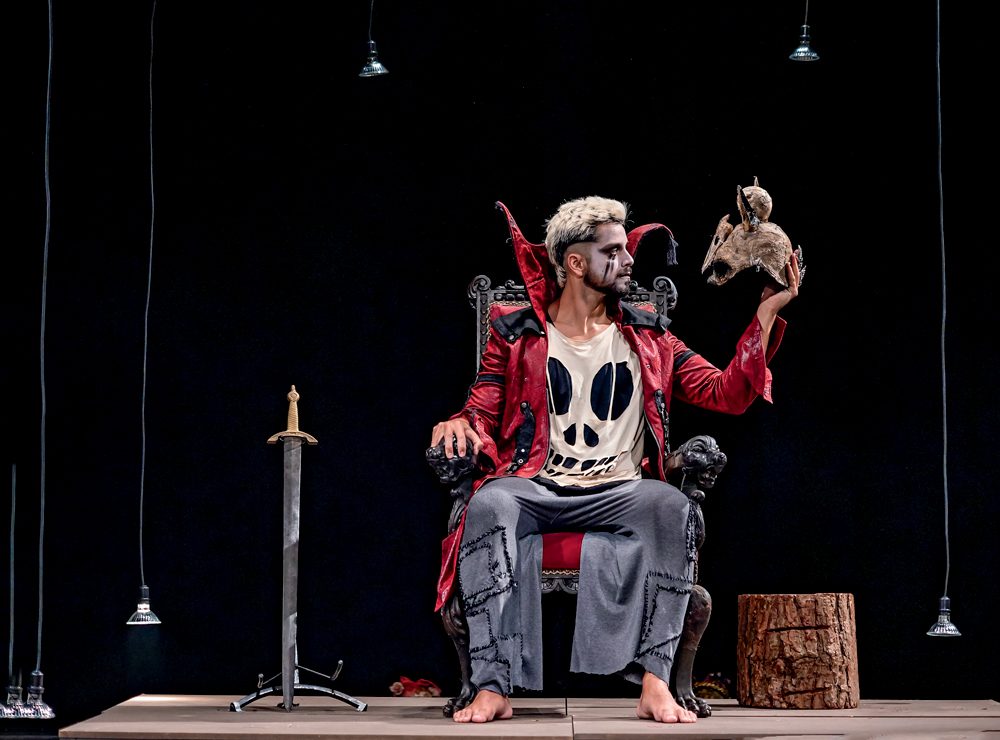 Rodrigo Simas retorna ao papel de Hamlet