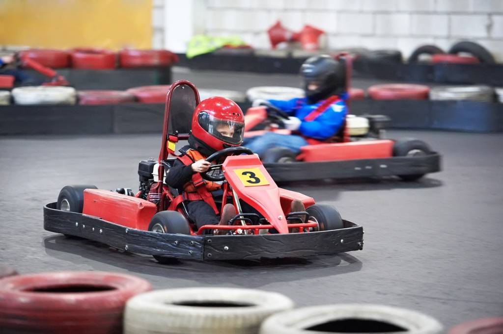 Arena de kart chega ao Mais Shopping