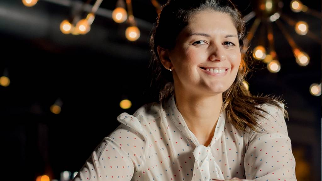 Adriana Pino assume balcão do Seen, no hotel Tivoli Mofarrej