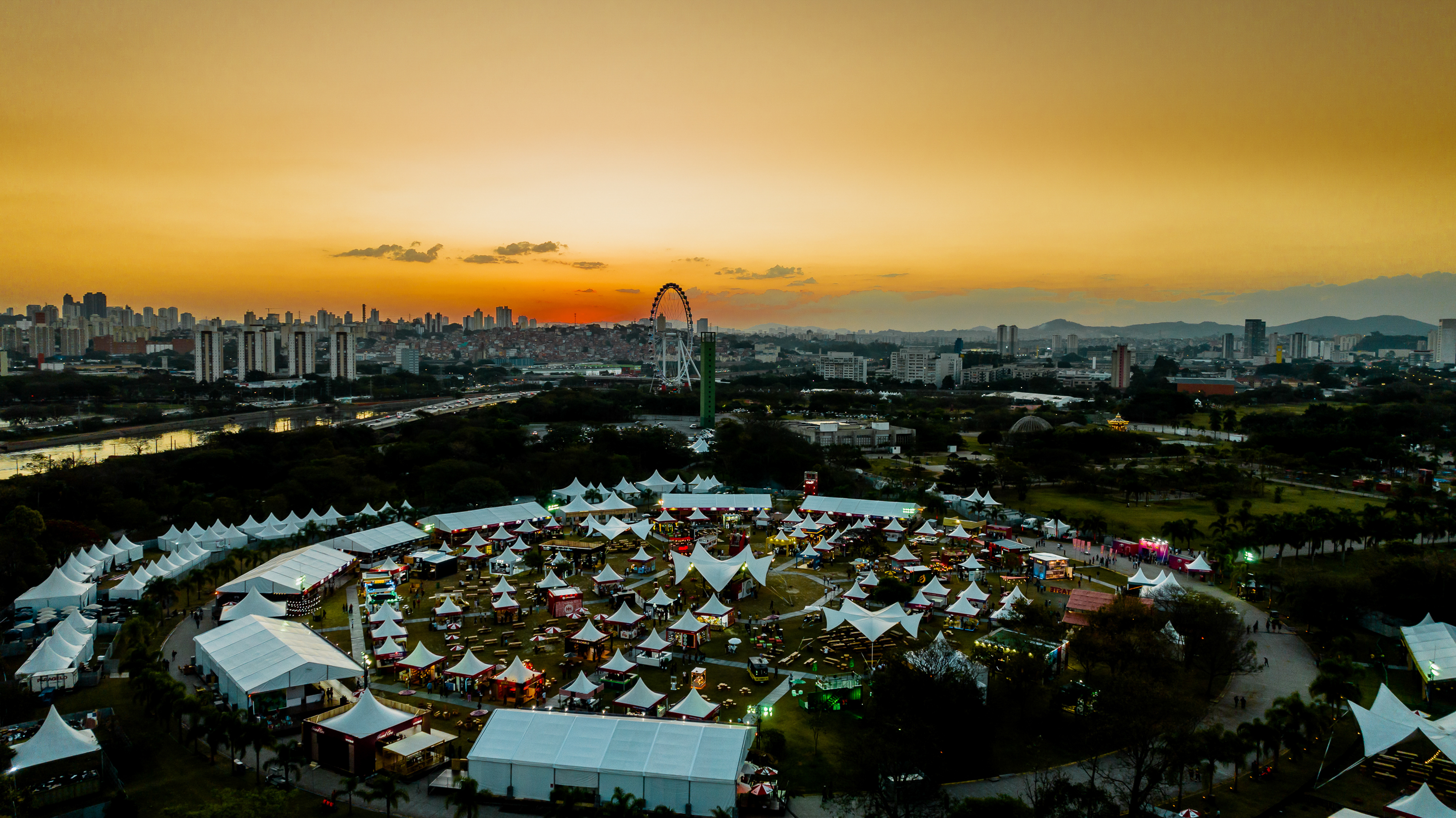 Foto de cima do evento Taste S&atilde;o Paulo